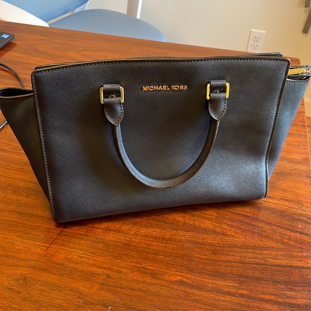 Michael Kors Selma Tote Medium in Navy
